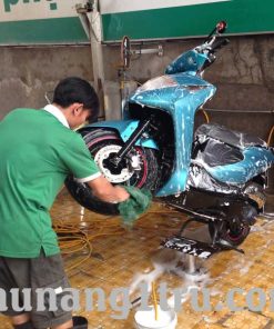 Vận hành ben xe máy bàn nâng không khóa gài