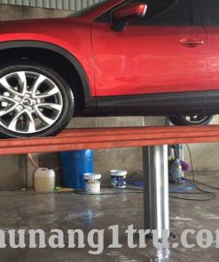 Sử dụng cầu nâng 1 trụ rửa xe ô tô rửa xe