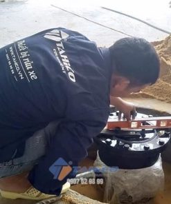 Lắp đặt ty nâng cho cầu nâng 1 trụ rửa xe ô tô Ấn Độ