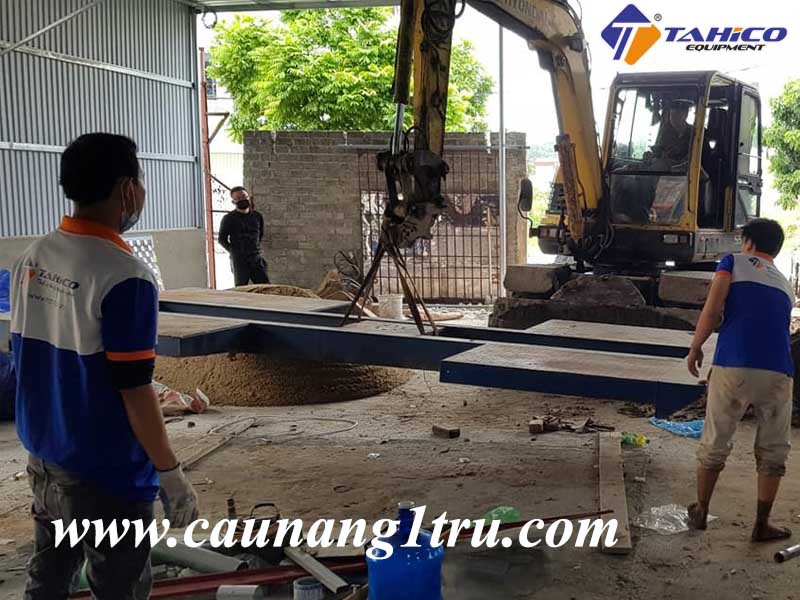 lap-dat-cau-nang-1-tru-rua-xe-o-to