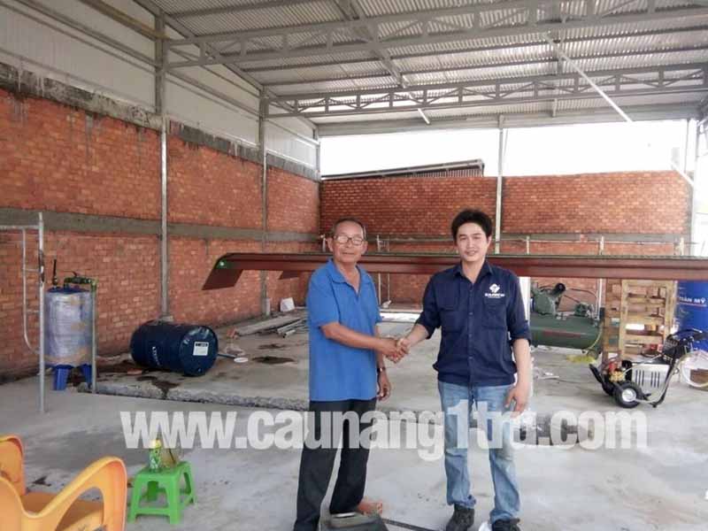 cau nang 1 tru rua xe an giang