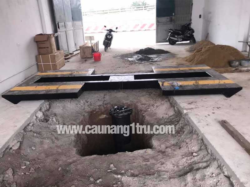 mua cau nang 1 tru rua xe ha noi